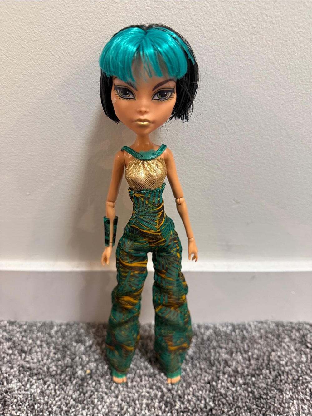 Monster High Cleo De Nile Skull Shores 5-Pack Exclusive Doll